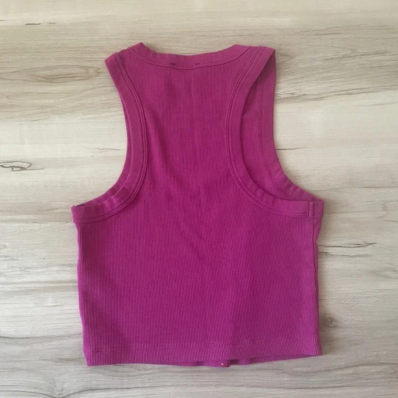 Pink Tank - Picture 4 of 6